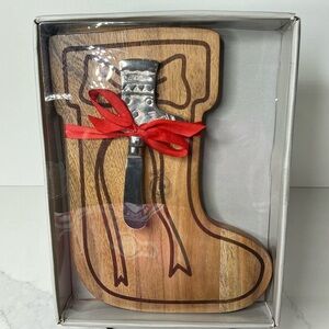 Kirkland's Wooden Serving Cheese Board with Knife Boot Bow New